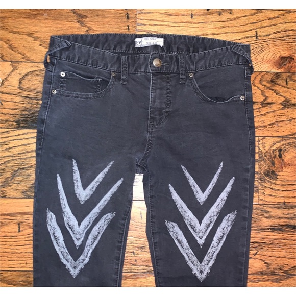 FREE PEOPLE black skinny jeans -size 28 - Picture 4 of 13